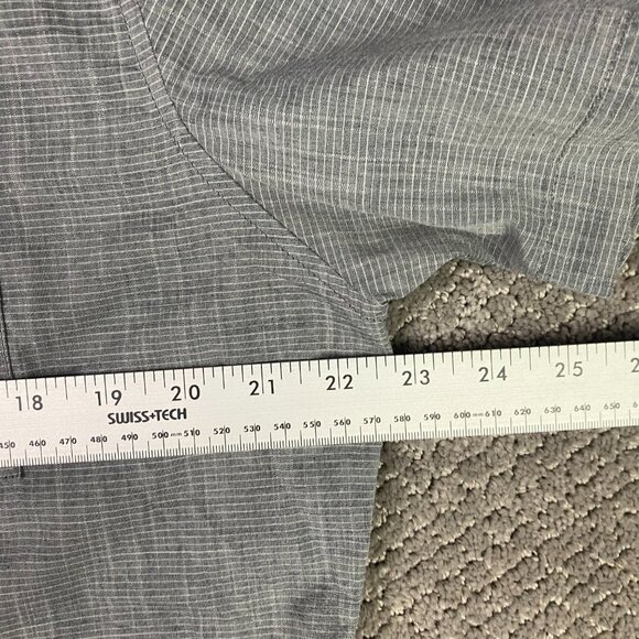 Kuhl Karib Short Sleeve Button Down Shirt Men's Medium Gray Hiking Outdoors 7460 - Picture 9 of 10